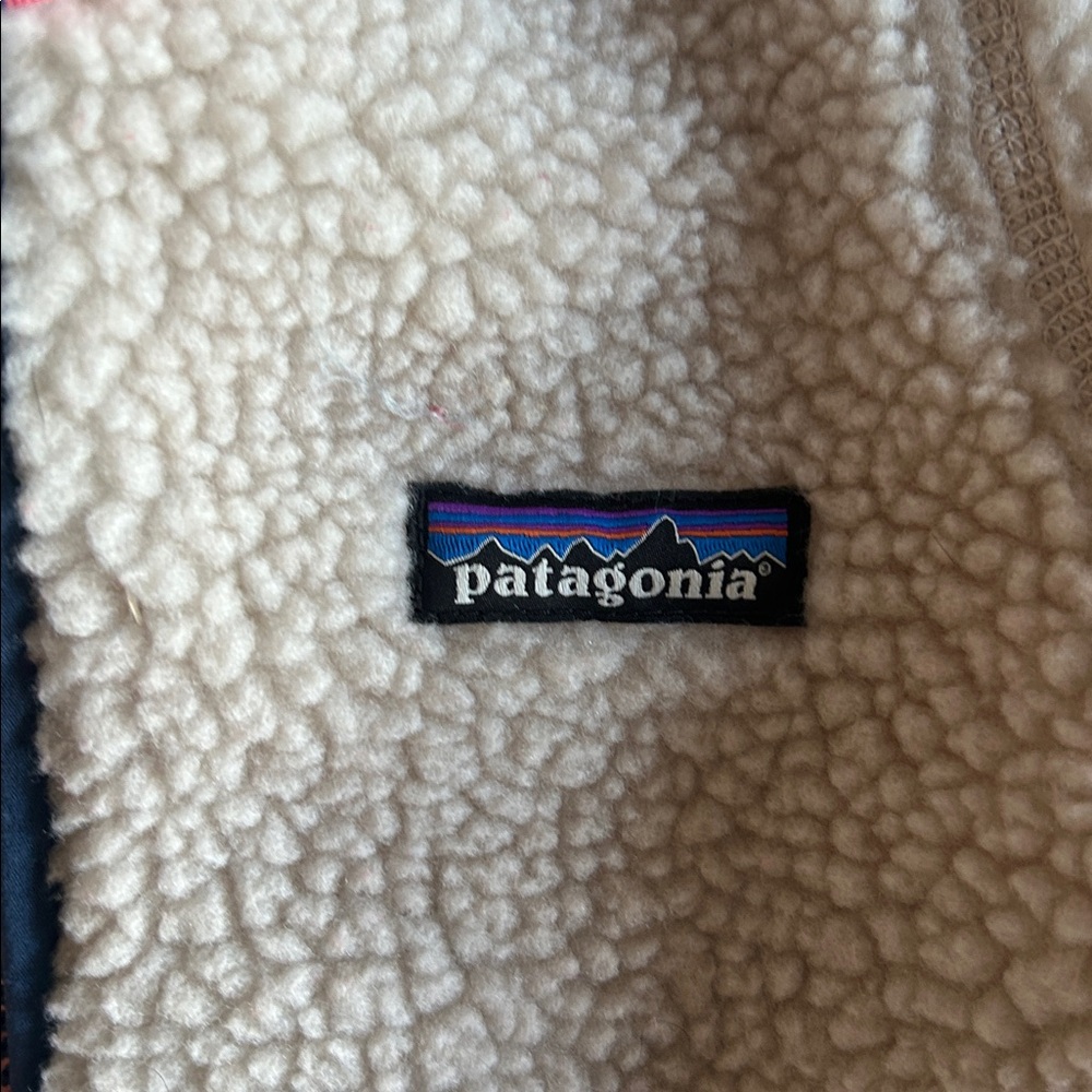 12-18 months reversible Patagonia Tribble’s jacket - Picture 4 of 4